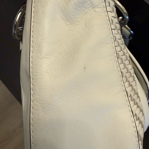 Coach Rounded Satchel – Parchment - Picture 4 of 7